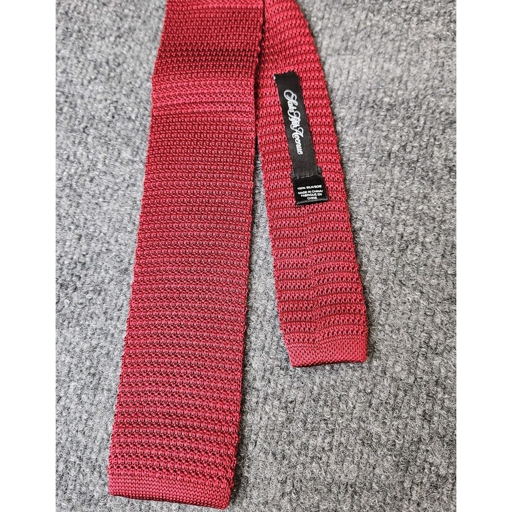 Vintage Mens‎ Silk Knit Tie Saks Fifth Avenue Red Square Edge